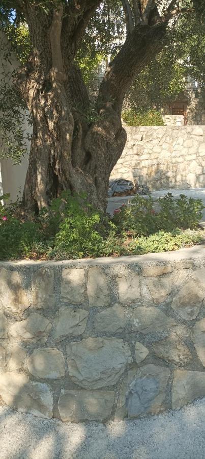 Feel Good Apartment Banjol Exterior foto